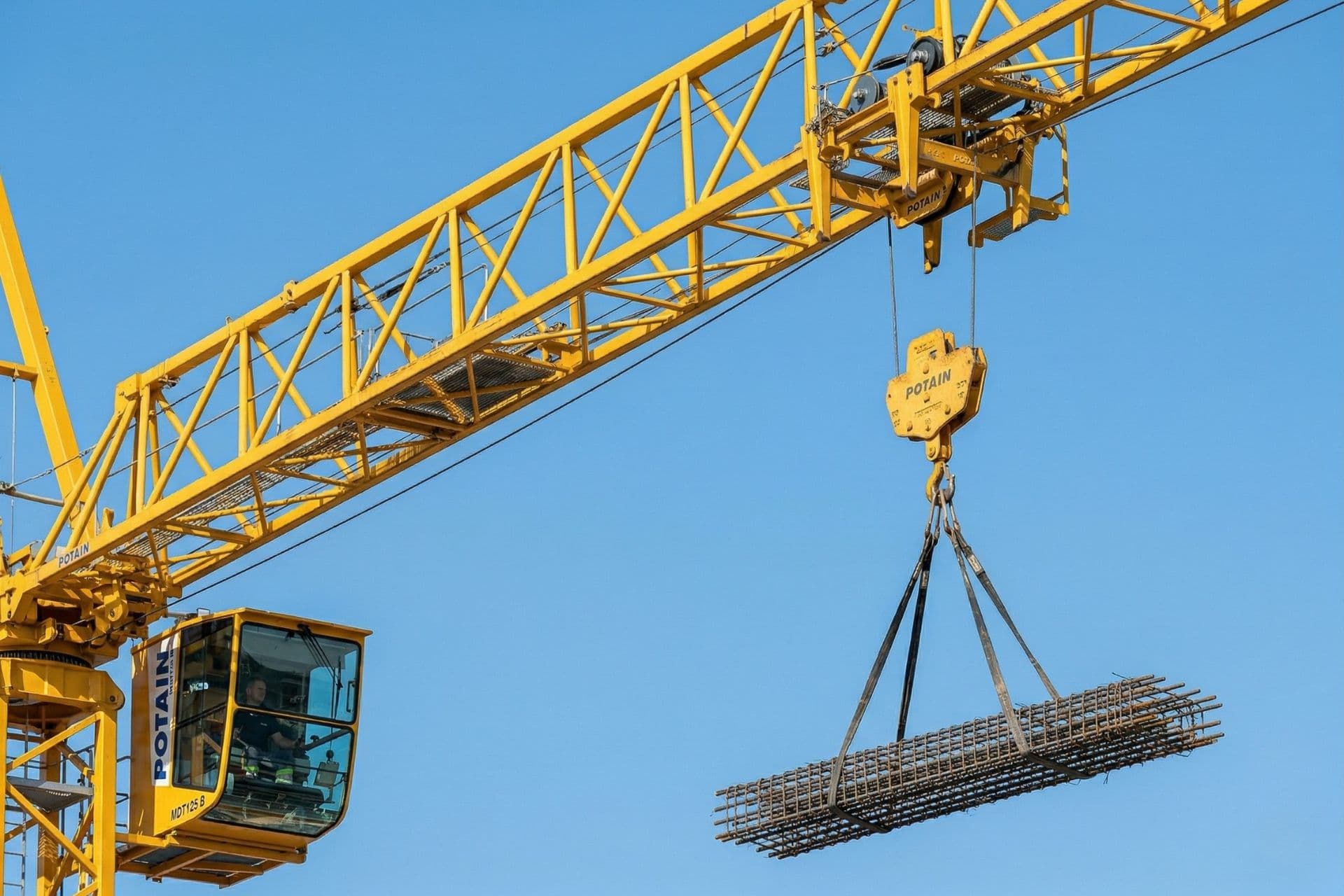 Grue à tour Potain MDT125 B - miniature 4